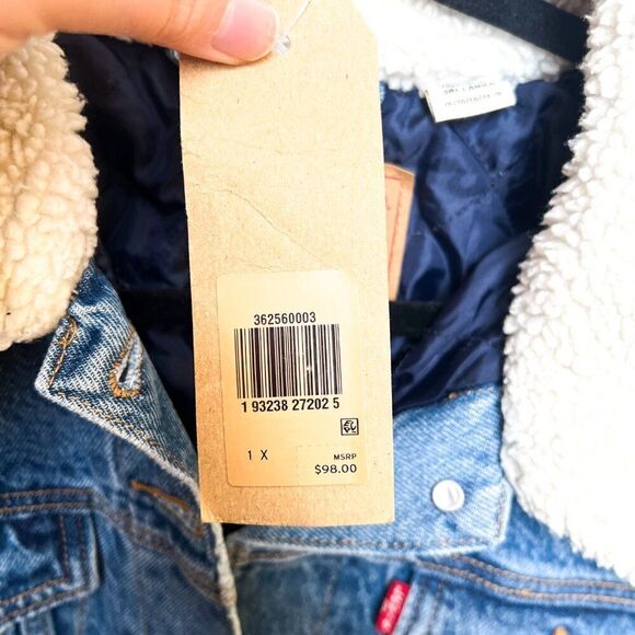 NWT Levi's Original Trucker Denim Jean Jacket Medium Wash Sherpa Lined Collar 1X - Picture 11 of 11